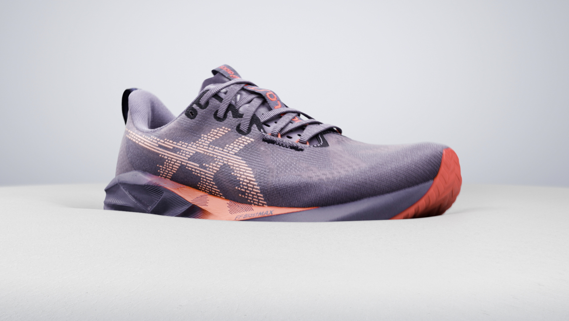 ASICS Novablast 5 VFX Tech Film Foam Landing