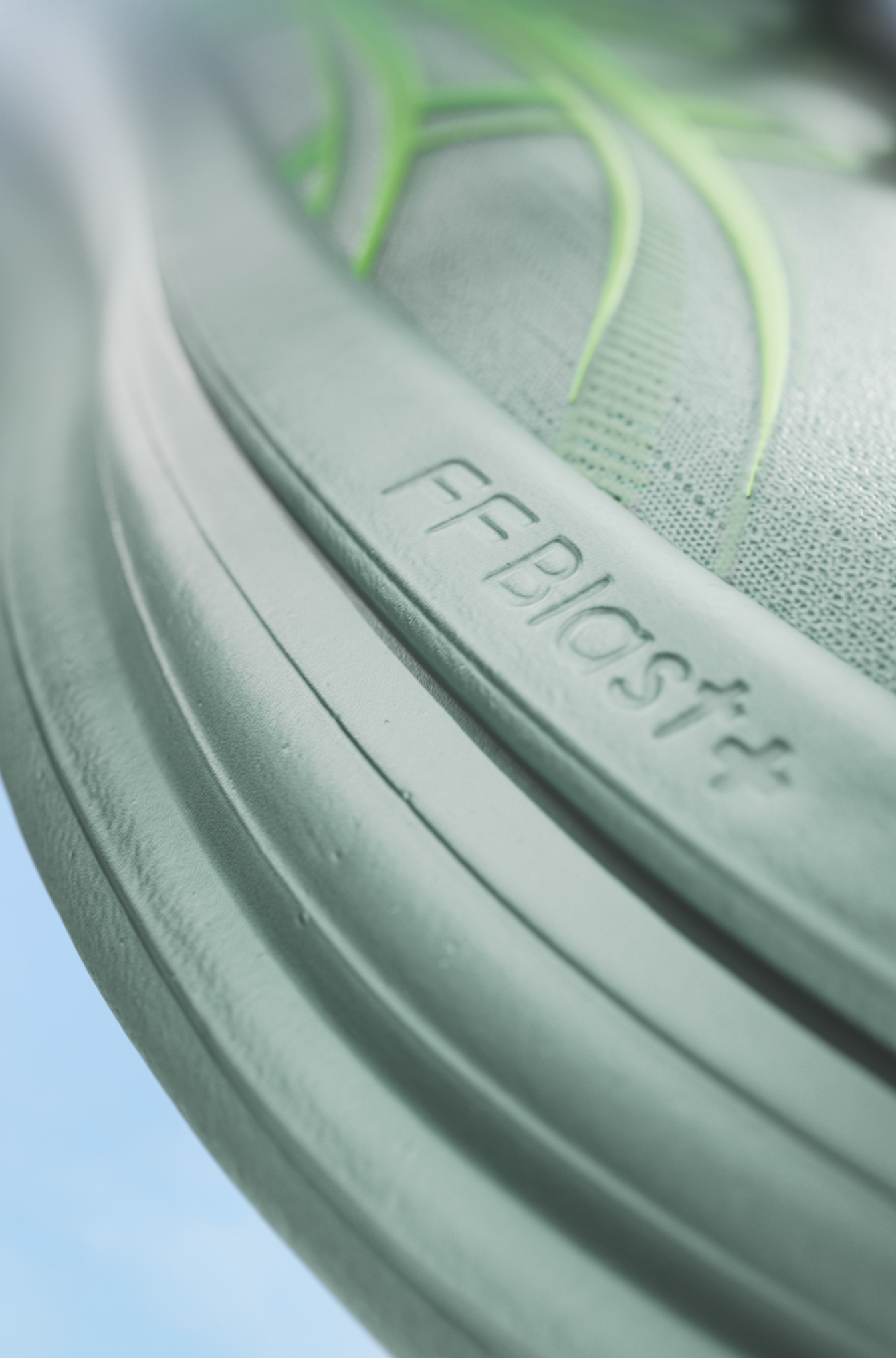 ASICS Gel Nimbus M 28 FF Blast Midsole Close Up Image Tile 1A
